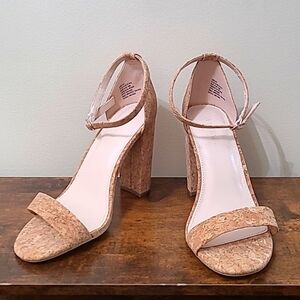 💥3for$12💥 JustFab women's cork heeled sandals size 8E - EXTRA WIDE WIDTH